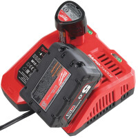 Milwaukee - M12-18 FC Schnellladegerät 3
